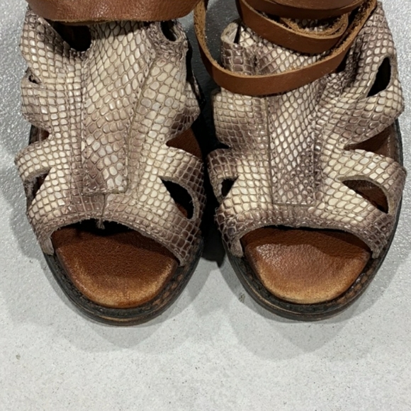 Freebird By Steven Nest Size 8 - Picture 4 of 8